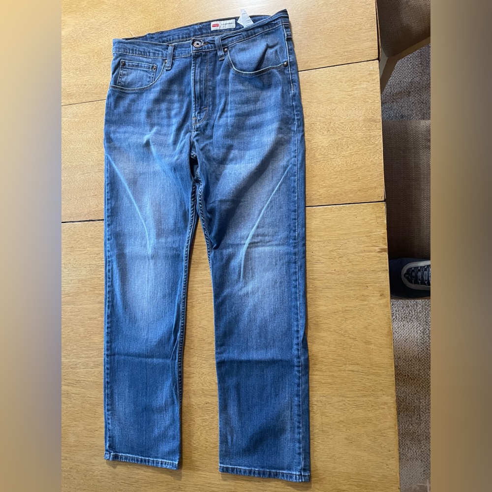 Wrangler Slim Straight Jeans Size 34 X 30
